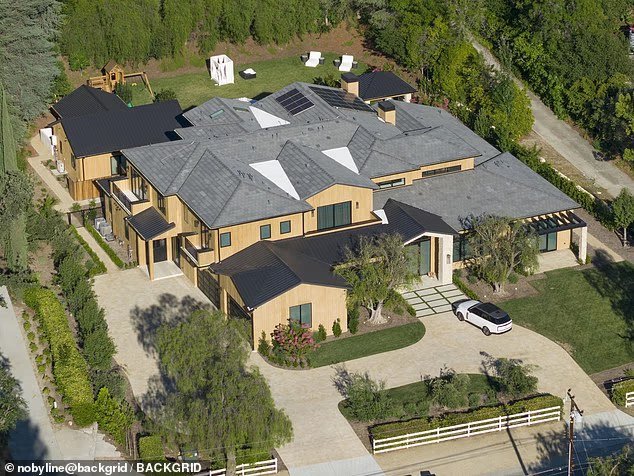 Une criminelle arrêtée au manoir de Nicki Minaj à Los