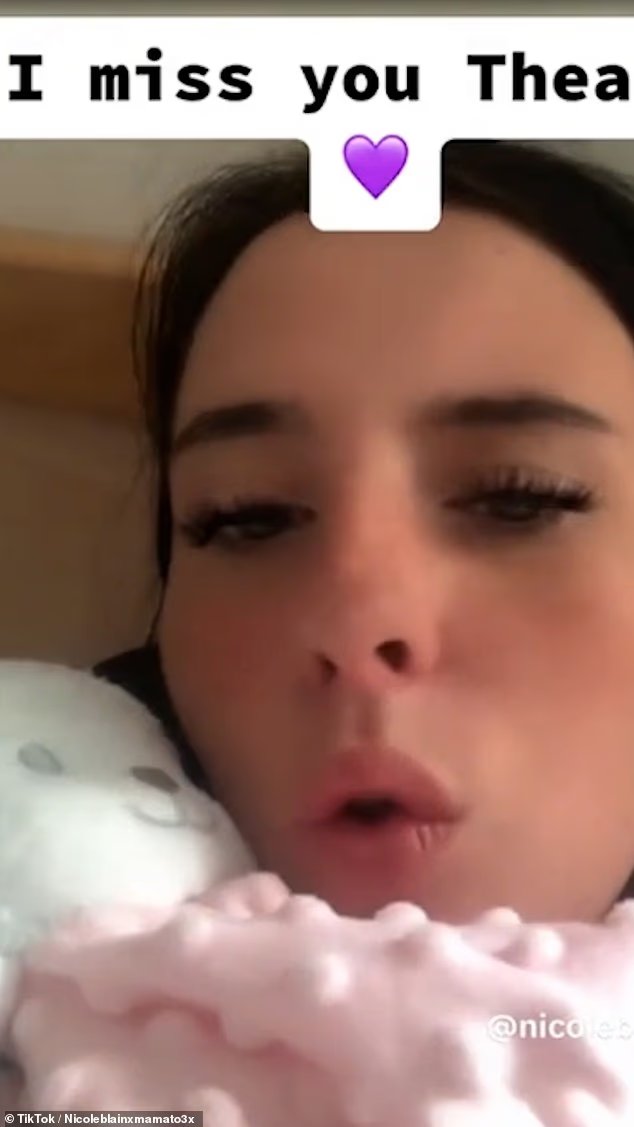 Une mère supplie momentanément les téléspectateurs de faire des dons