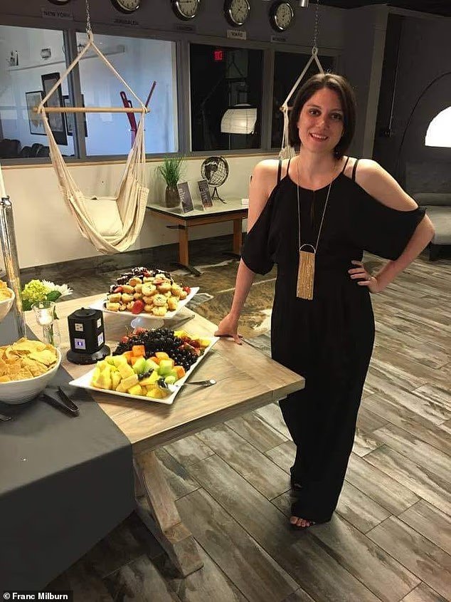 Une vidéo effrayante montre une scientifique ufologique révélant des rencontres