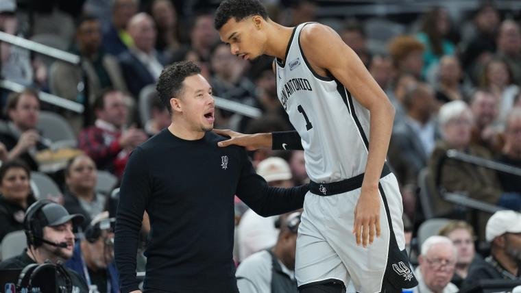 Victor Wembanyama des Spurs se demande qui pourrait remporter le