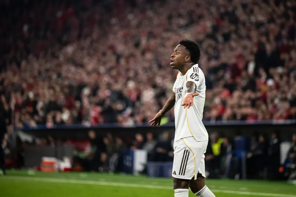 Vinicius dit à Bellingham : " Que veux-tu ? Que