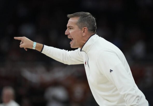 Virginia embauche Aaron Russell de Richmond comme nouvel entraîneur de