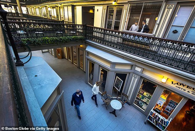 Vous pourriez VIVRE dans le plus ancien centre commercial d'Amérique