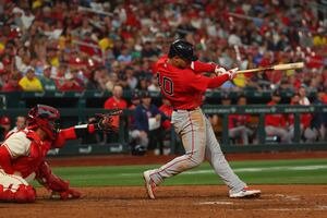 Willson Contreras réalise 3 points produits contre son ancienne équipe,