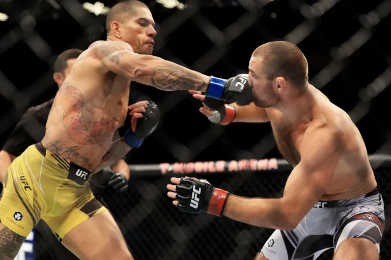 Alex Pereira explique ce que Sean Strickland doit faire pour