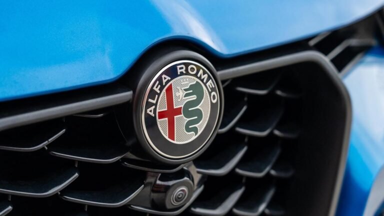 Alfa Romeo está recibiendo más modelos nuevos, pero el momento