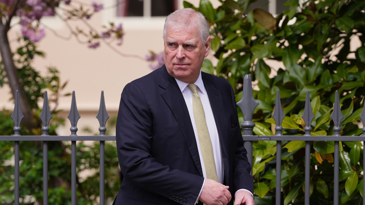 Andrew Mountbatten-Windsor presuntamente fue amenazado por un hombre que llevaba