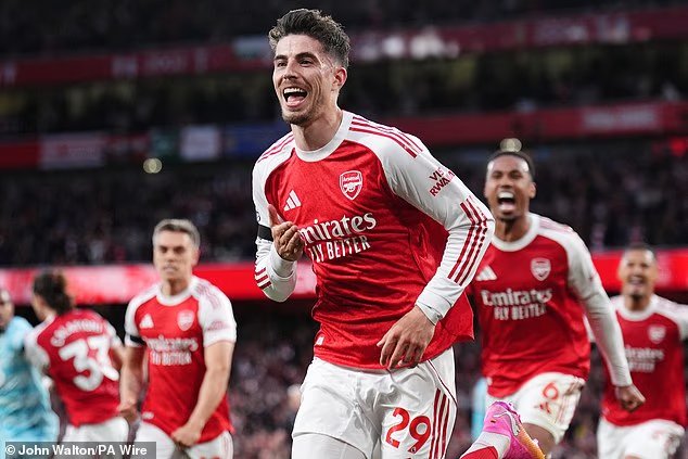 Arsenal a remporté le titre de Premier League ! Les