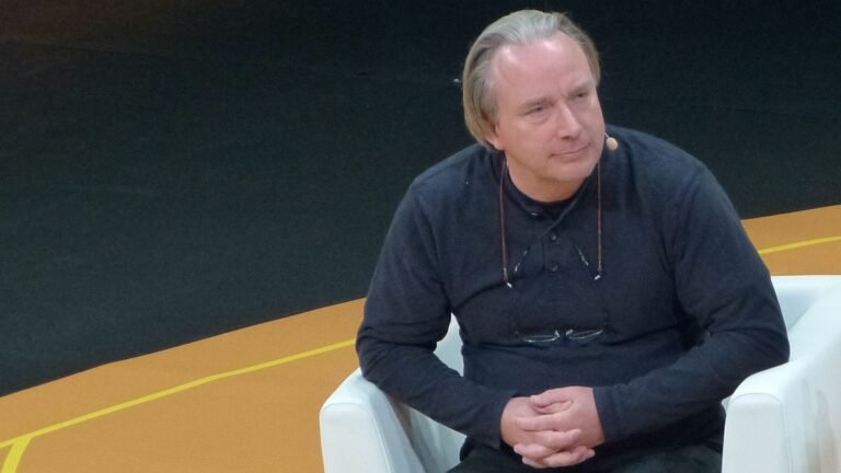 'Casi completamente inmanejable': Linus Torvalds dice que los cazadores de