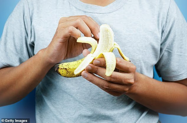 Changements alimentaires qui peuvent INVERSER le reflux acide : des erreurs