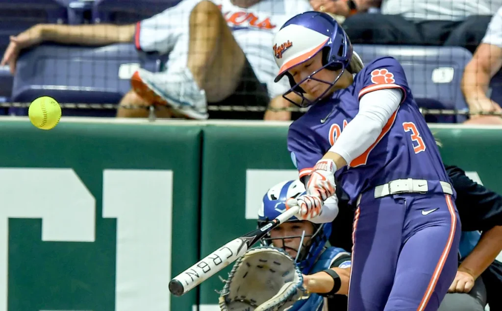 Clemson perd contre la Caroline du Nord au premier tour