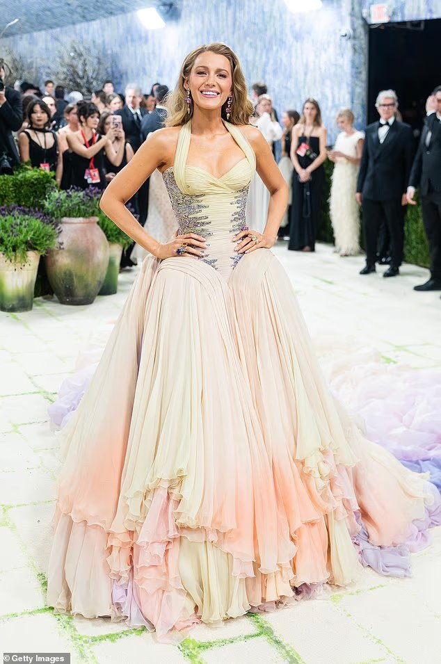 Comment Blake Lively va voir son mari fatigué Ryan Reynolds