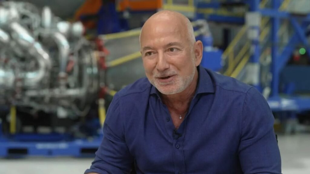'Creo que esa gente está totalmente equivocada': Jeff Bezos critica