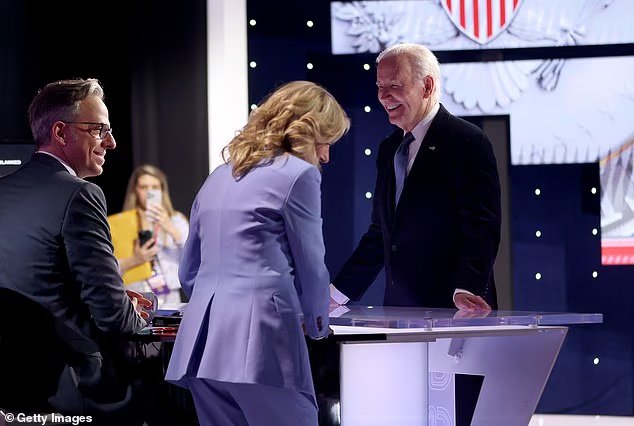D'anciens responsables de Biden s'en prennent à Jill après l'alerte