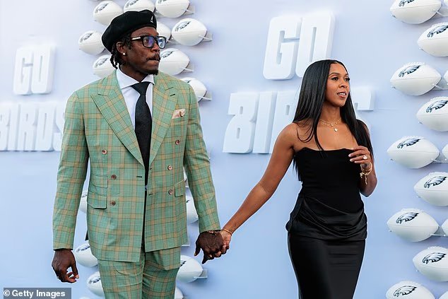 Dans les coulisses du somptueux mariage de la star de
