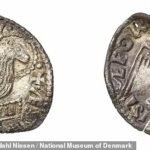 Découverte d'anciennes pièces de monnaie « Agneau de Dieu » marquées d'une
