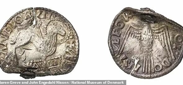 Découverte d'anciennes pièces de monnaie « Agneau de Dieu » marquées d'une