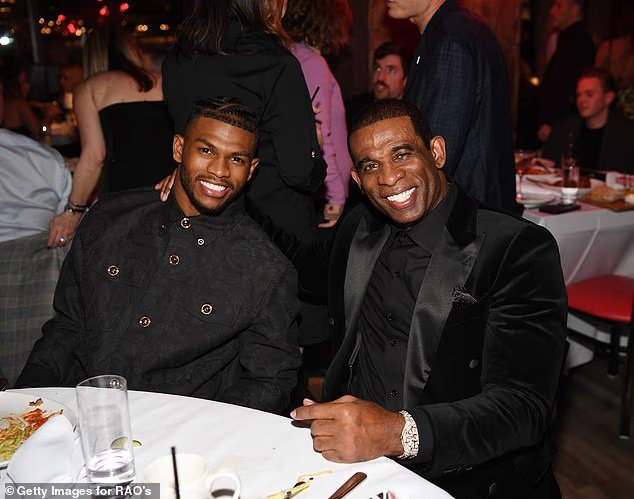 Deion Sanders refuse de condamner les moqueries sexistes de son