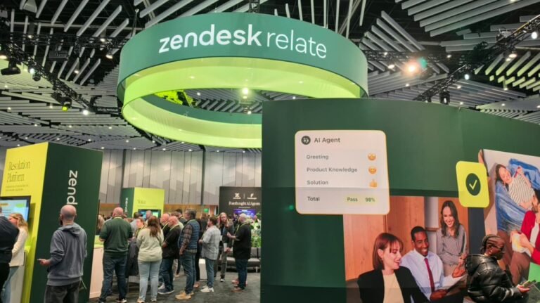 'Deje de pensar en los agentes como software... comience a