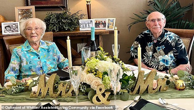 Deux âmes sœurs âgées de 101 et 100 ans célèbrent