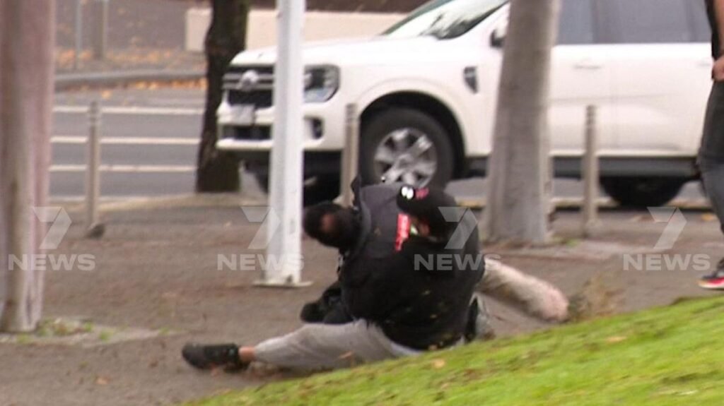 Drama en Collingwood cuando un aspirante a ladrón fue sorprendido
