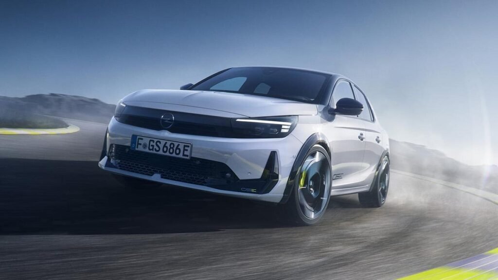 El Opel Corsa GSE hot hatch es un Holden Barina