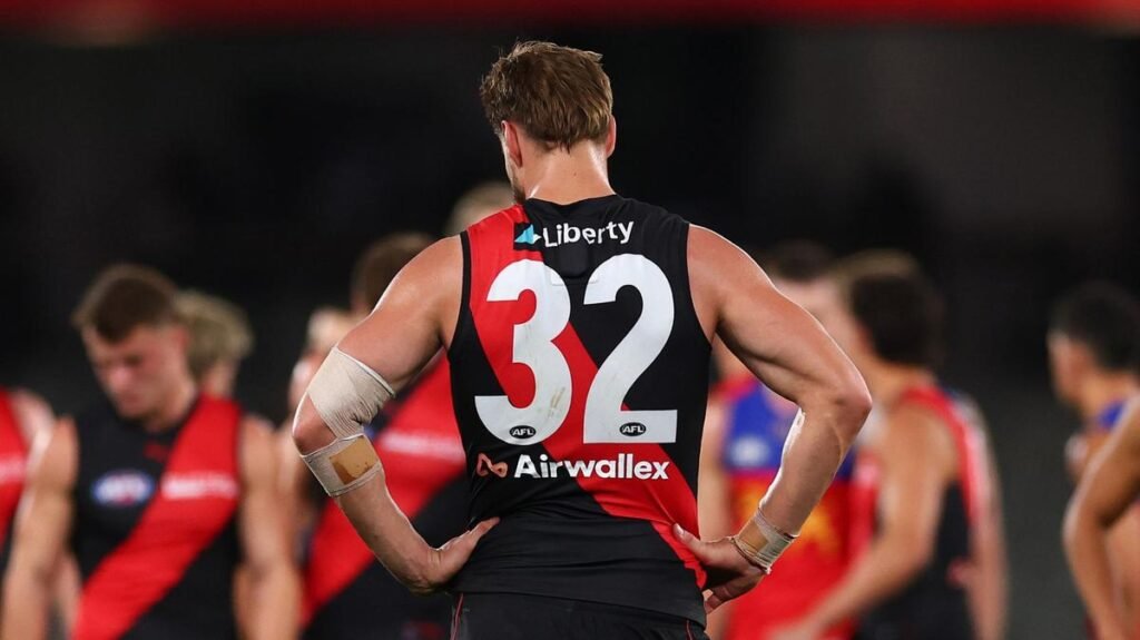 El defensor Ben McKay se perderá el choque de Essendon