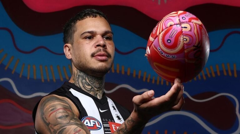 El entrenador de Collingwood dice que Bobby Hill "no está
