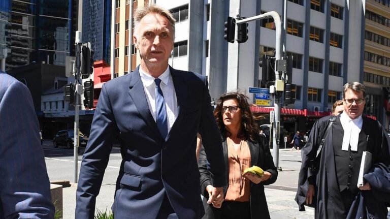 El nadador olímpico australiano Neil Brooks y su esposa Linda