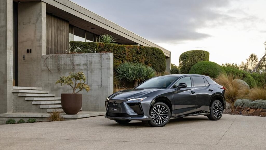 Explica por qué Lexus rebajó el precio de su SUV