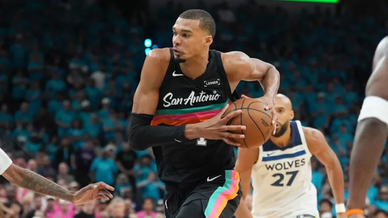 Fantasy Basketball : Wembanya et Jokic commencent très tôt le