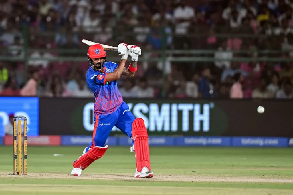 IPL 2026 : KL Rahul bat Virat Kohli avec un coup