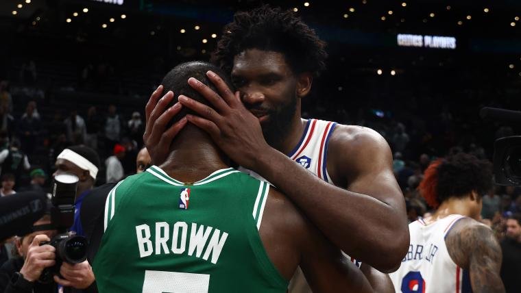 Jaylen Brown critique Joel Embiid pour son échec et «