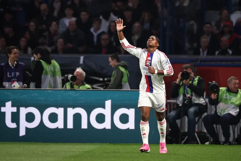 📹Je veux une place pour la Coupe du Monde ! Enderrick
