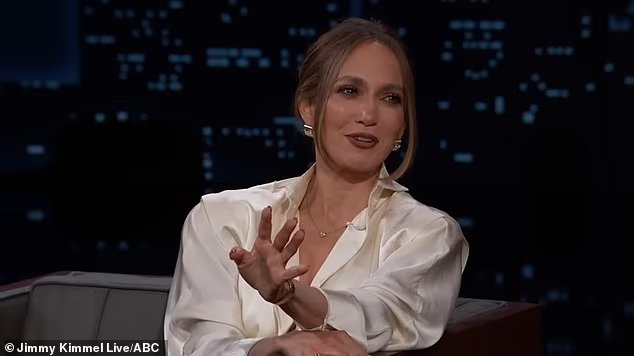 Jennifer Lopez semble attaquer son ex Ben Affleck pour avoir