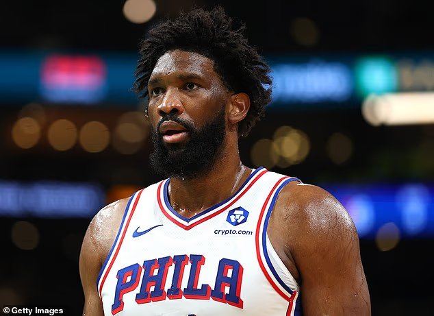 Joel Embiid supplie les fans des 76ers de ne pas