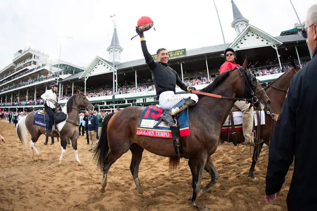 Kentucky Derby 2026 : regardez le rallye sauvage de Golden Tempo