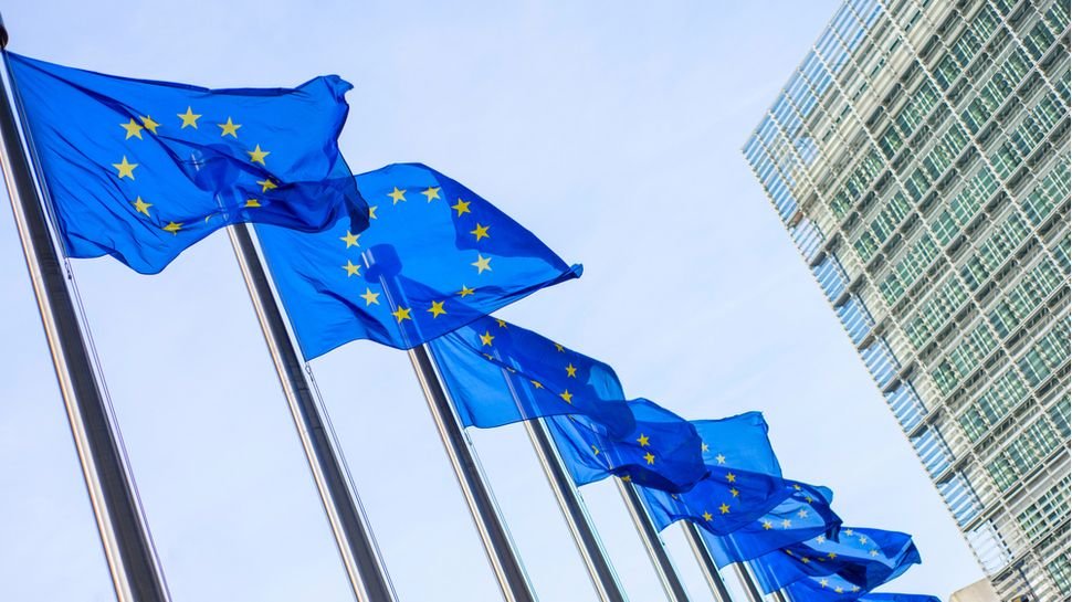 La UE apoyará alternativas europeas al software y servicios fuertemente