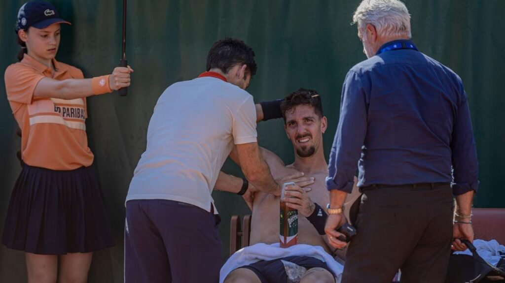La desafortunada estrella del tenis australiano Thanasi Kokkinakis queda fuera