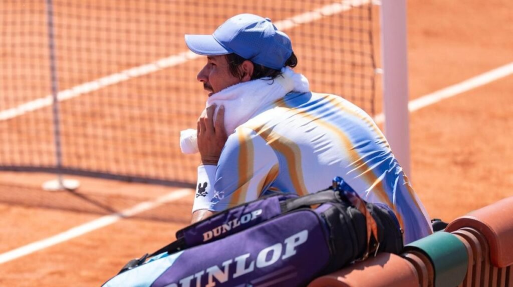 La estrella australiana Alexei Popyrin se hunde en caída libre
