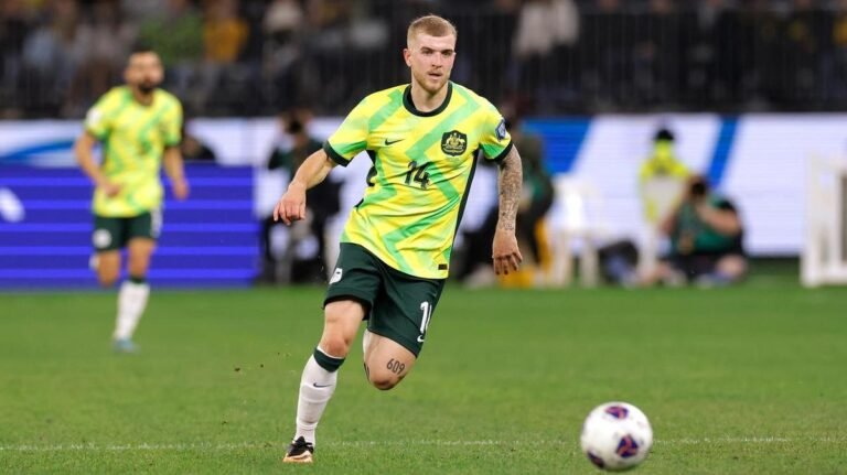 La estrella de Vital Socceroos, Riley McGree, ha sufrido un