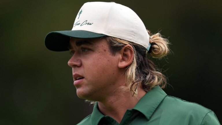 La estrella del golf sudafricana Garrick Higgo multada por llegar