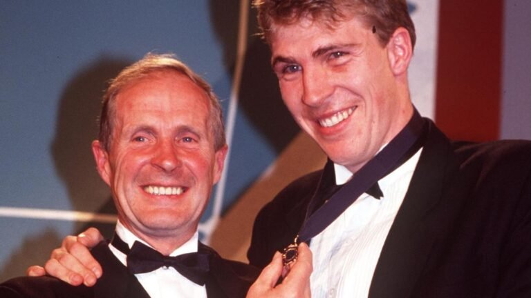 La familia de Jim Stynes ​​llora la muerte del padre