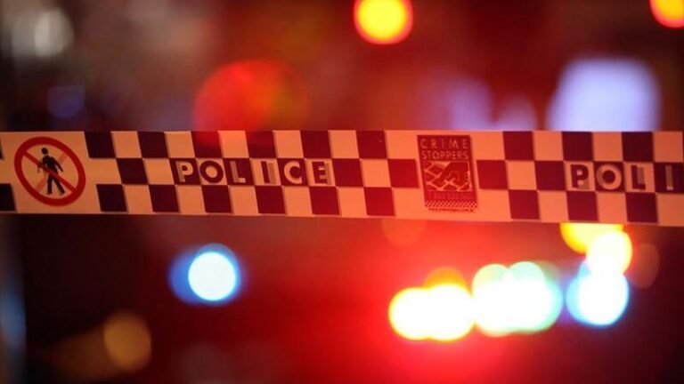 La policía inició una investigación de muerte sospechosa después de