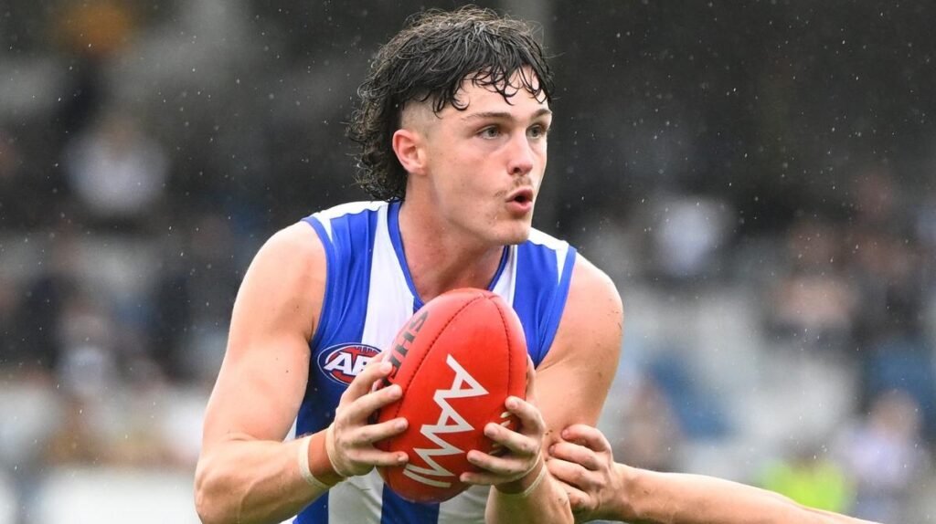 La policía interroga al recluta de North Melbourne, Lachie Dovaston,
