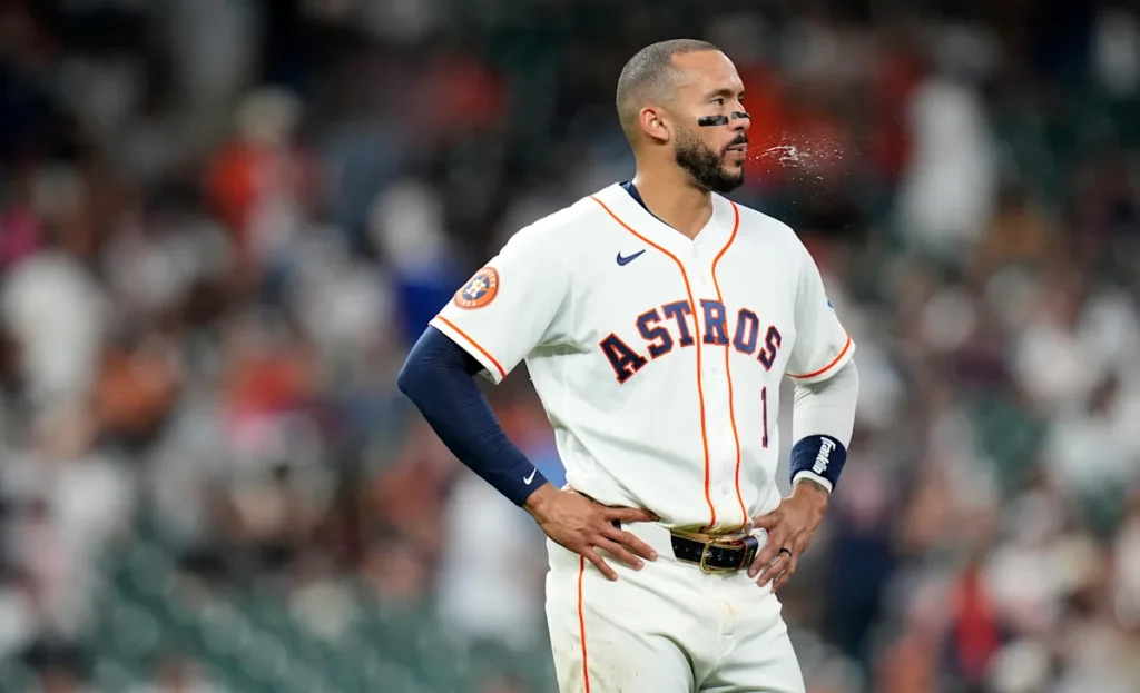 La star des Astros, Carlos Correa, subit une opération de