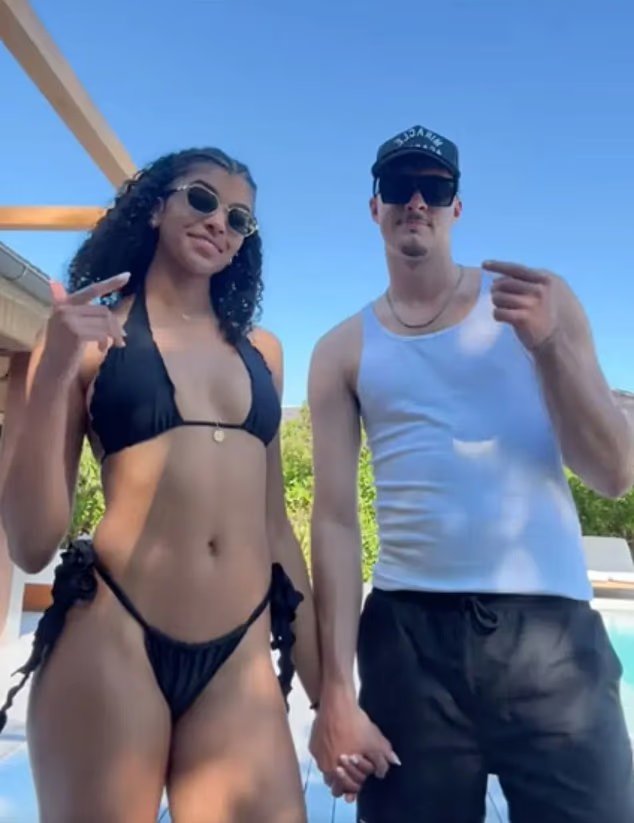 La superstar de la NBA, Cooper Flagg, rend public le