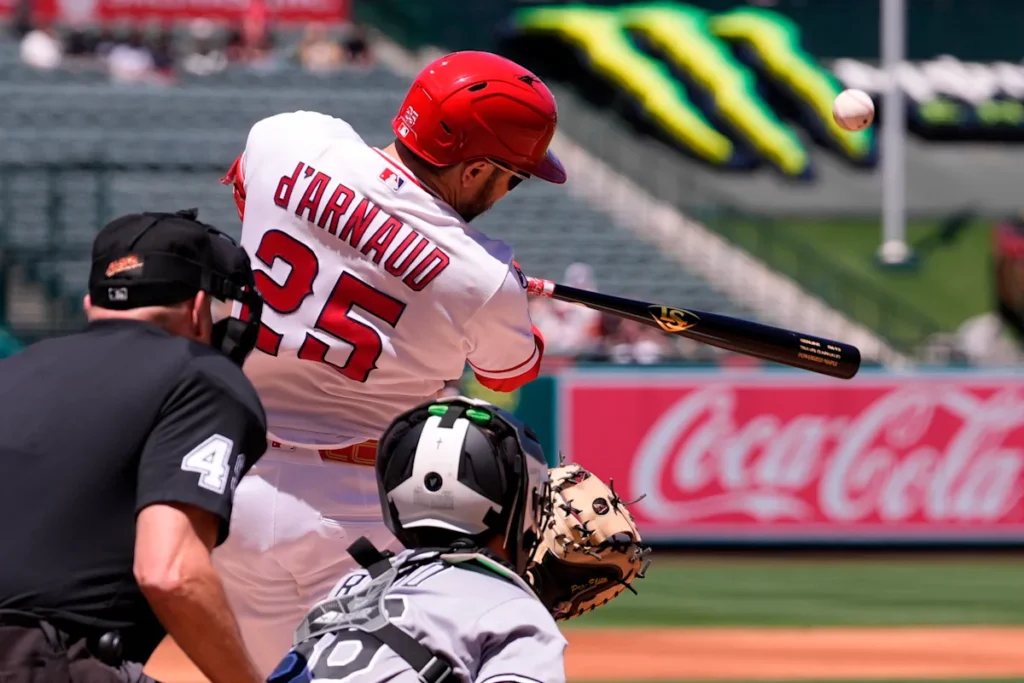 Le circuit de trois points de Travis d'Arnaud et la