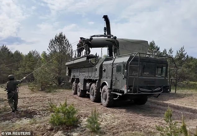 Le développement nucléaire de Poutine aux portes de l'OTAN :
