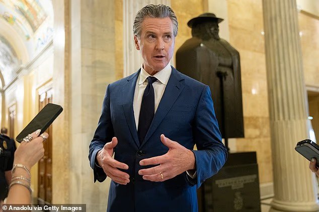 Le gouverneur Gavin Newsom déclare l'état d'urgence dans le comté